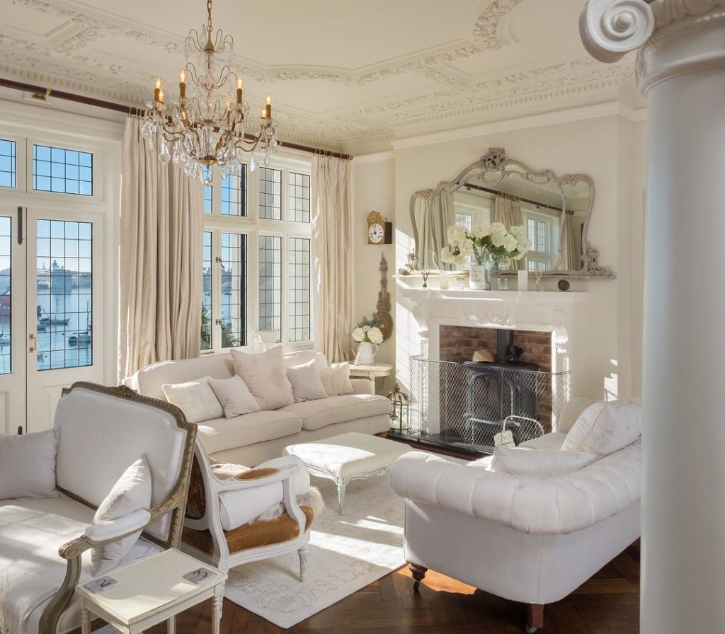 Lighting Ideas for Vaulted Ceiling - Soho Blog