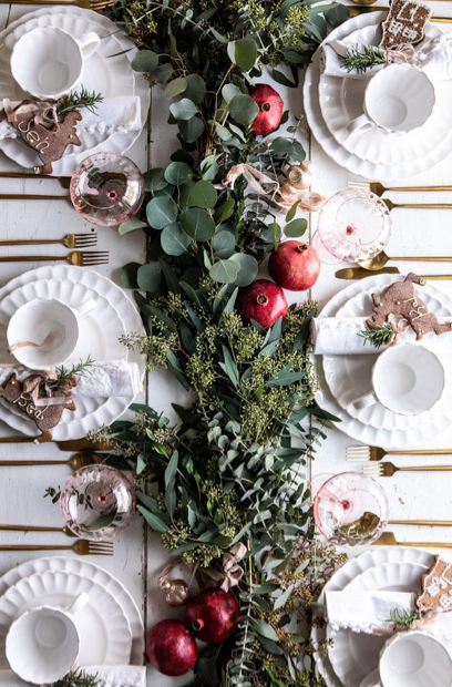How to set a Christmas Table Fit for a Feast