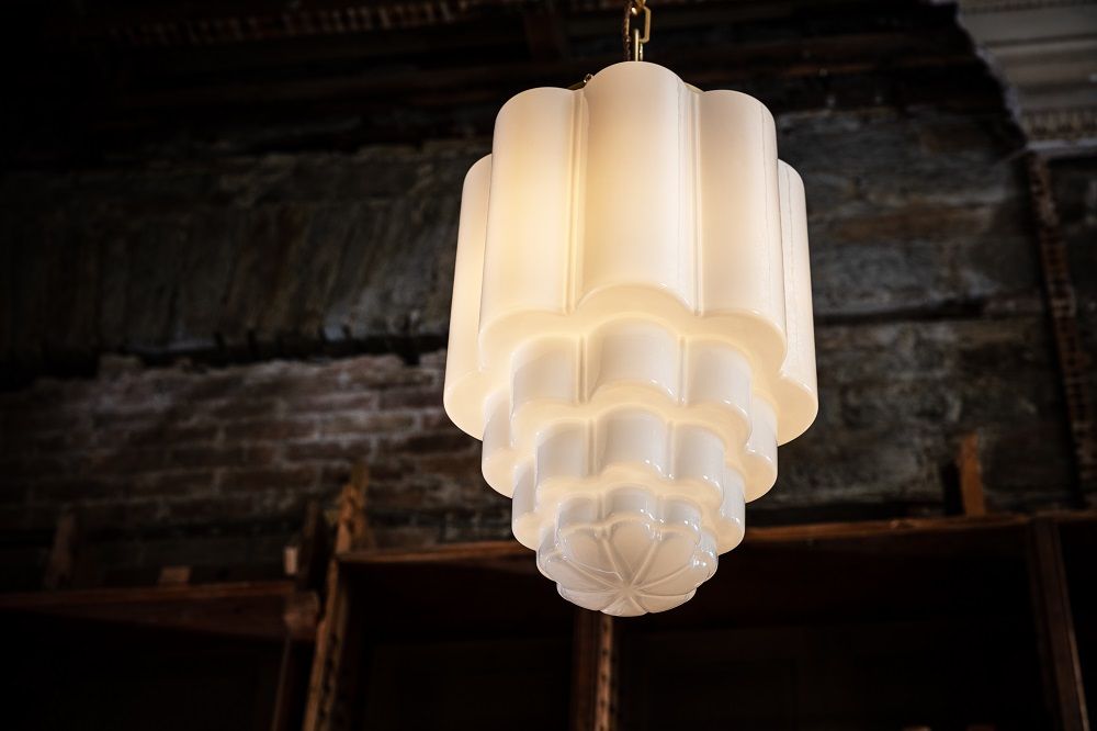 period pendant light
